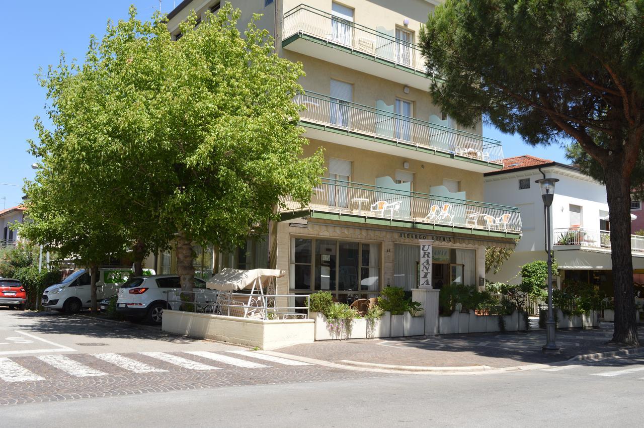 Fogliano Marina Urania酒店 外观 照片